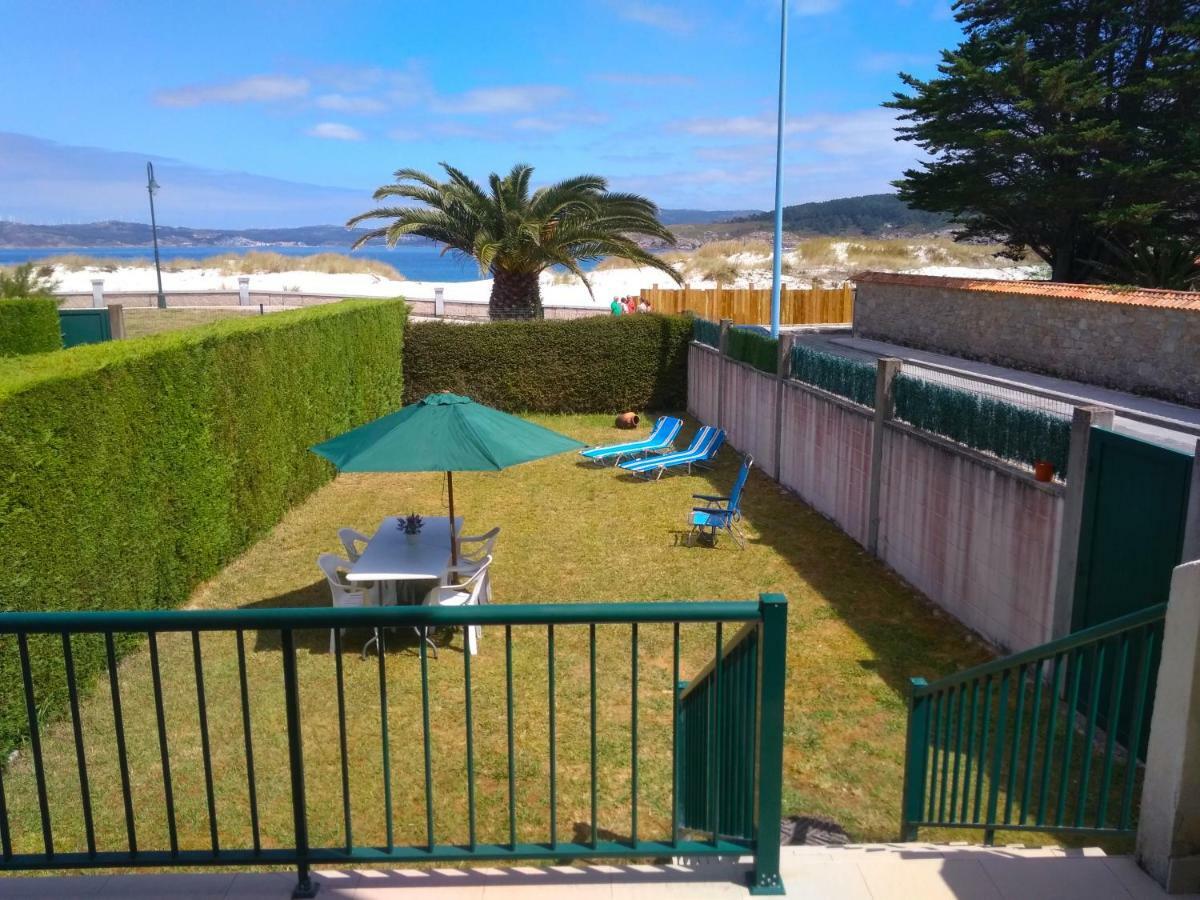Chalet Atalaya A Pie De Playa En Laxe Exterior foto